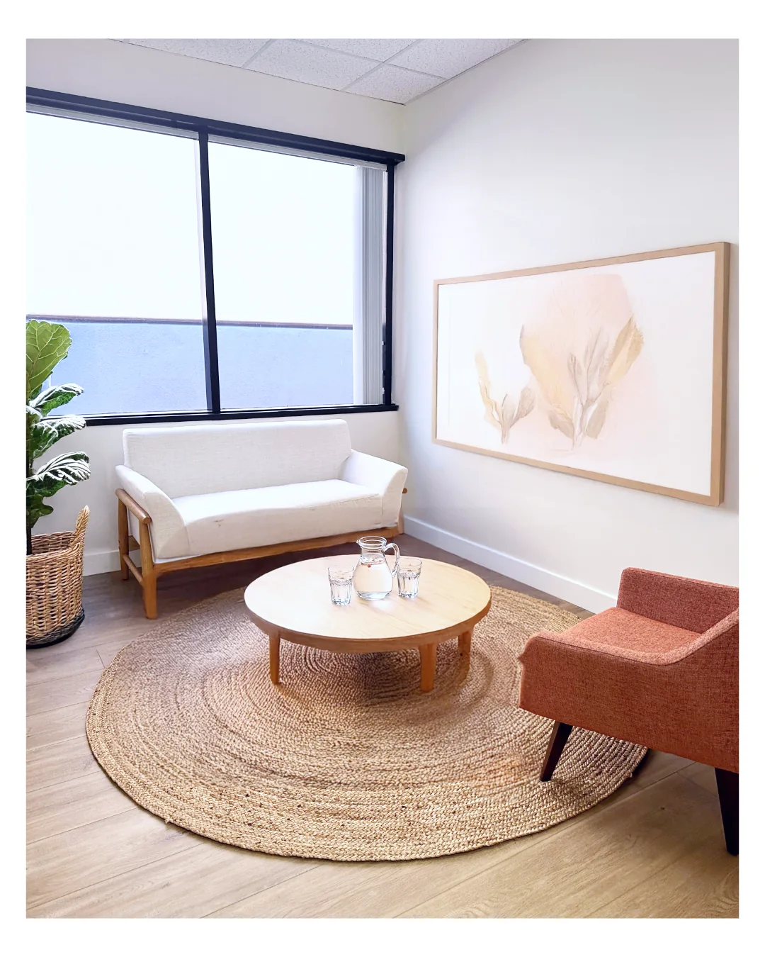 Calm on-demand room at Evolved Therapy